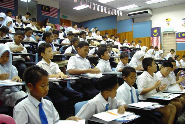 Тестирование по английскому языку в одной из школ  Малайзии