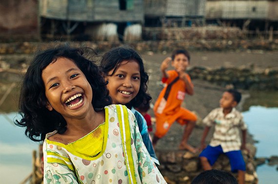 Улыбчивые индонезийские дети